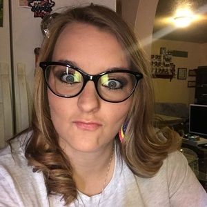 Meet your Posher, Ashley